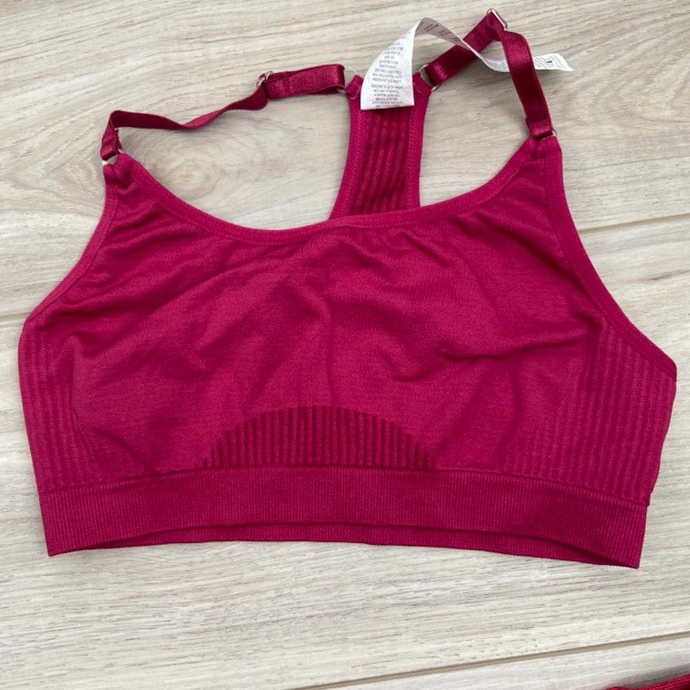 Fabletics Exercise Set - image 2